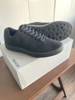 Atoms  Sneakers