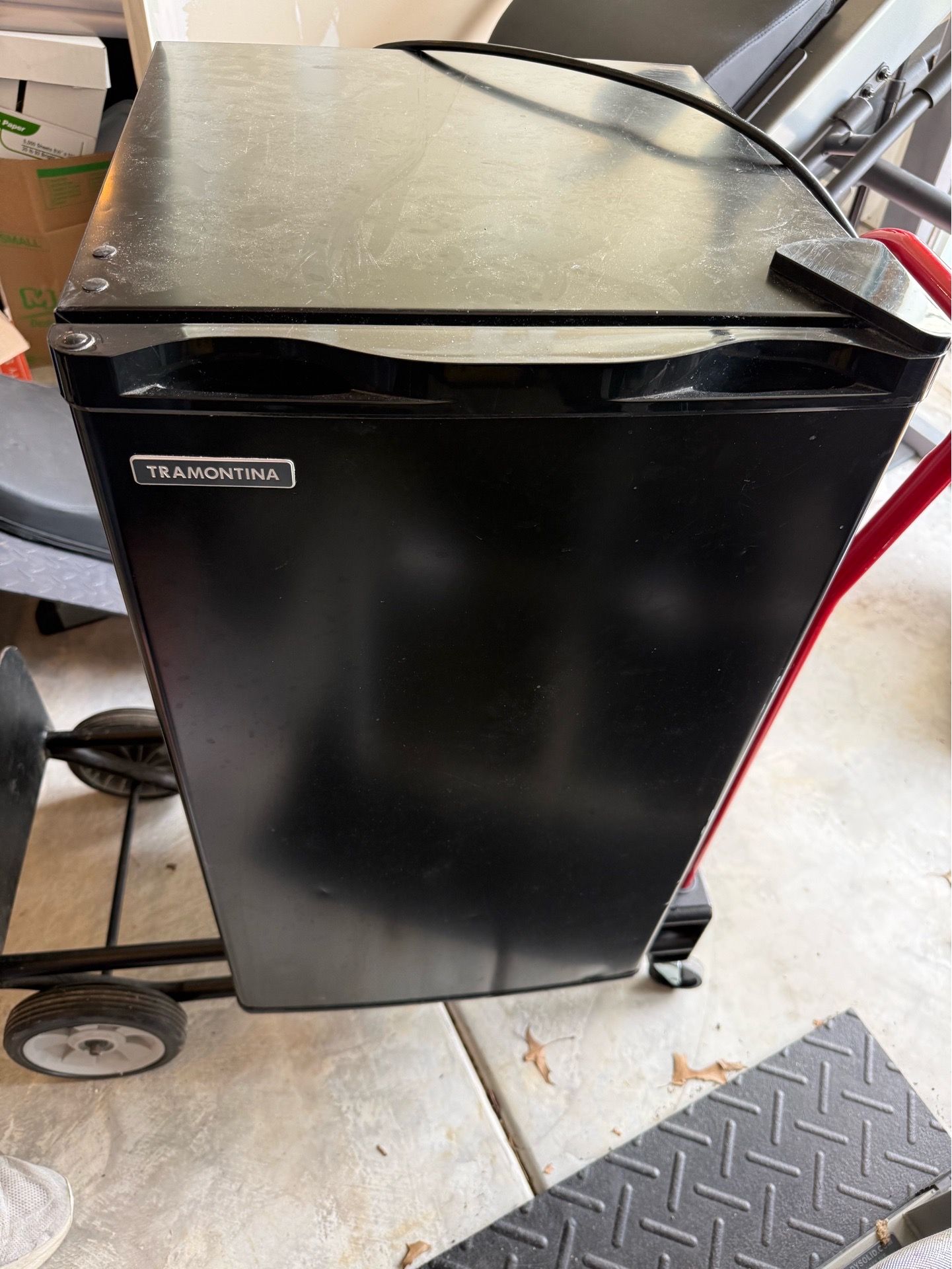 Mini fridge