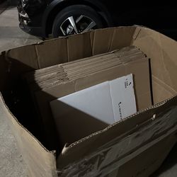 Free moving boxes