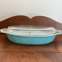 Vintage Pyrex Blue Divided Dish with Lid 
