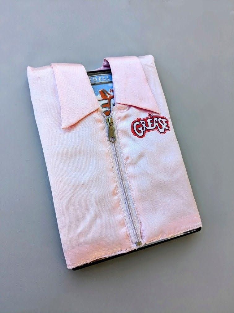 GREASE - Rockin' Rydell Edition with Pink Ladies Jacket "MISSING DVD" • Rare Collectors, Grease Memorabilia, Collectibles, John Travolta, Olivia Newto