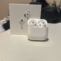 AirPod 4’s