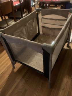 Crib for bebe