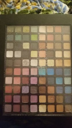 Eye shadow pallet !