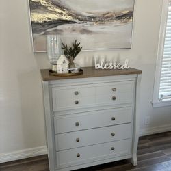 Very Clean Dresser Like New(gray?