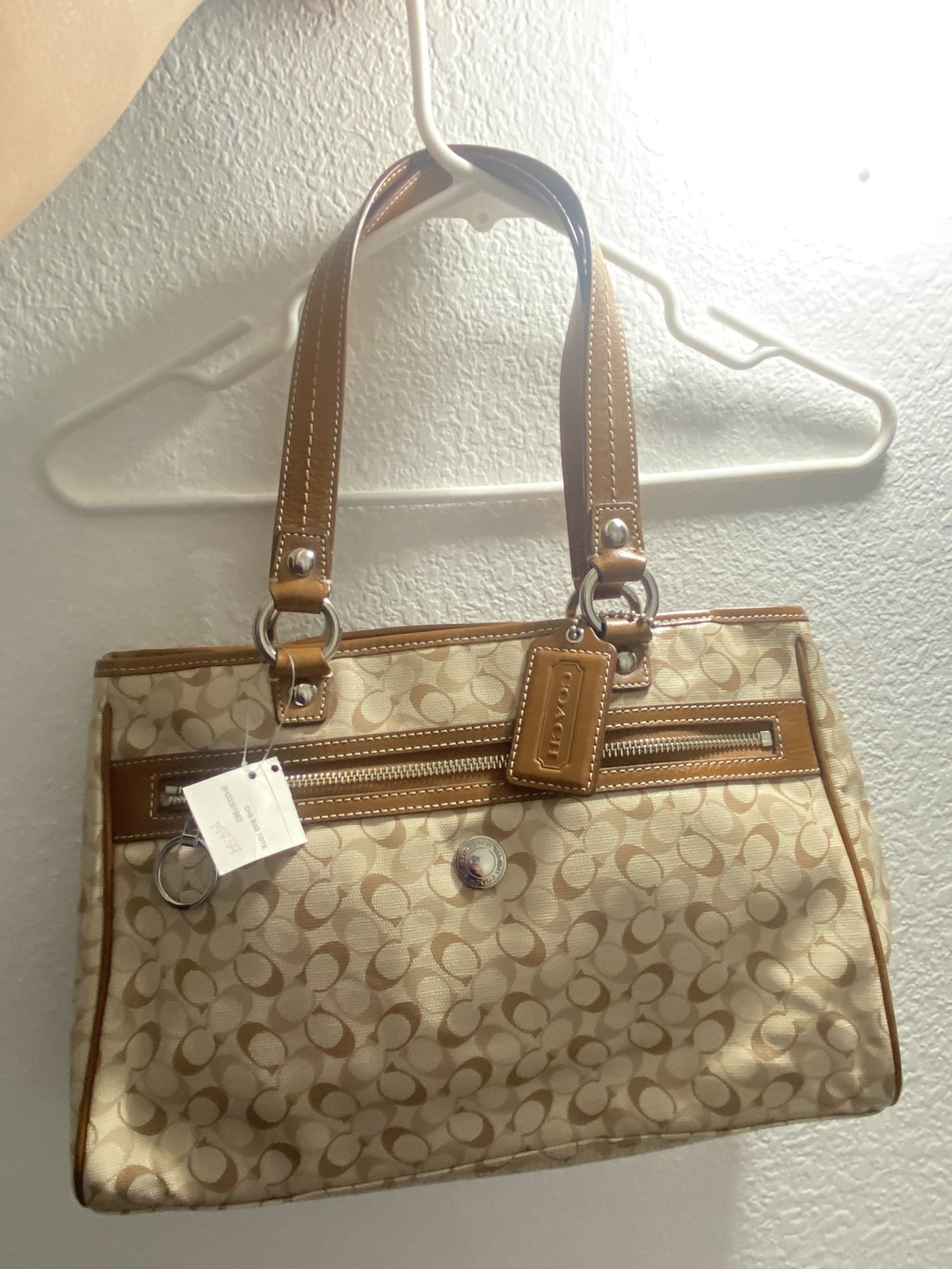 Brand New Coach Tan Brown Shoulder Bag Tote