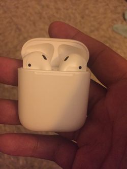 AirPods