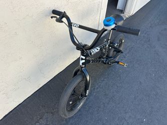 Cult Juvenile 14” BMX bike