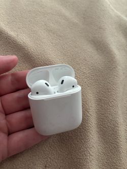 Apple AirPods 1st Generation - Model A1602
