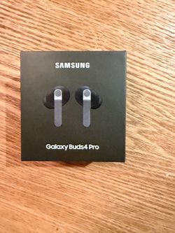 Selling one Samsung Galaxy Buds4 Pro