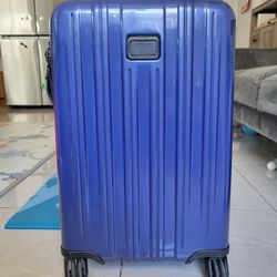 TUMI 22” Degree Continental 4 Wheeled Carryon Luggage Blue