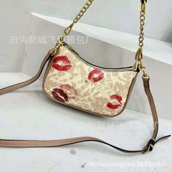Coach Lip Bag 