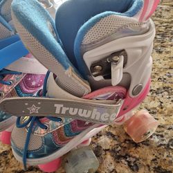 Truwheelz Girls Size Medium Roller Skates