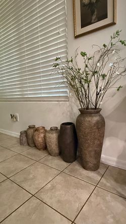 Hand-Painted Decorative Floor Vases – Custom Artisan Pieces – Various Sizes