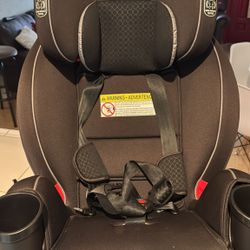 This new one was only used once.  Graco TrioGrow SnugLock 3-in-1 Car Seat, Warren, Black