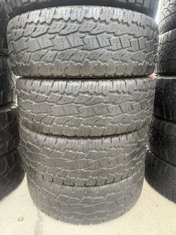 4 used tires 295/70r18 toyo AT 💵free installation and balance ‼️👌