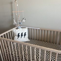 Crib/Child Bed 