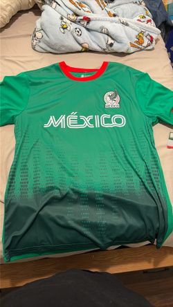 Men’s large Mexico jersey authentic