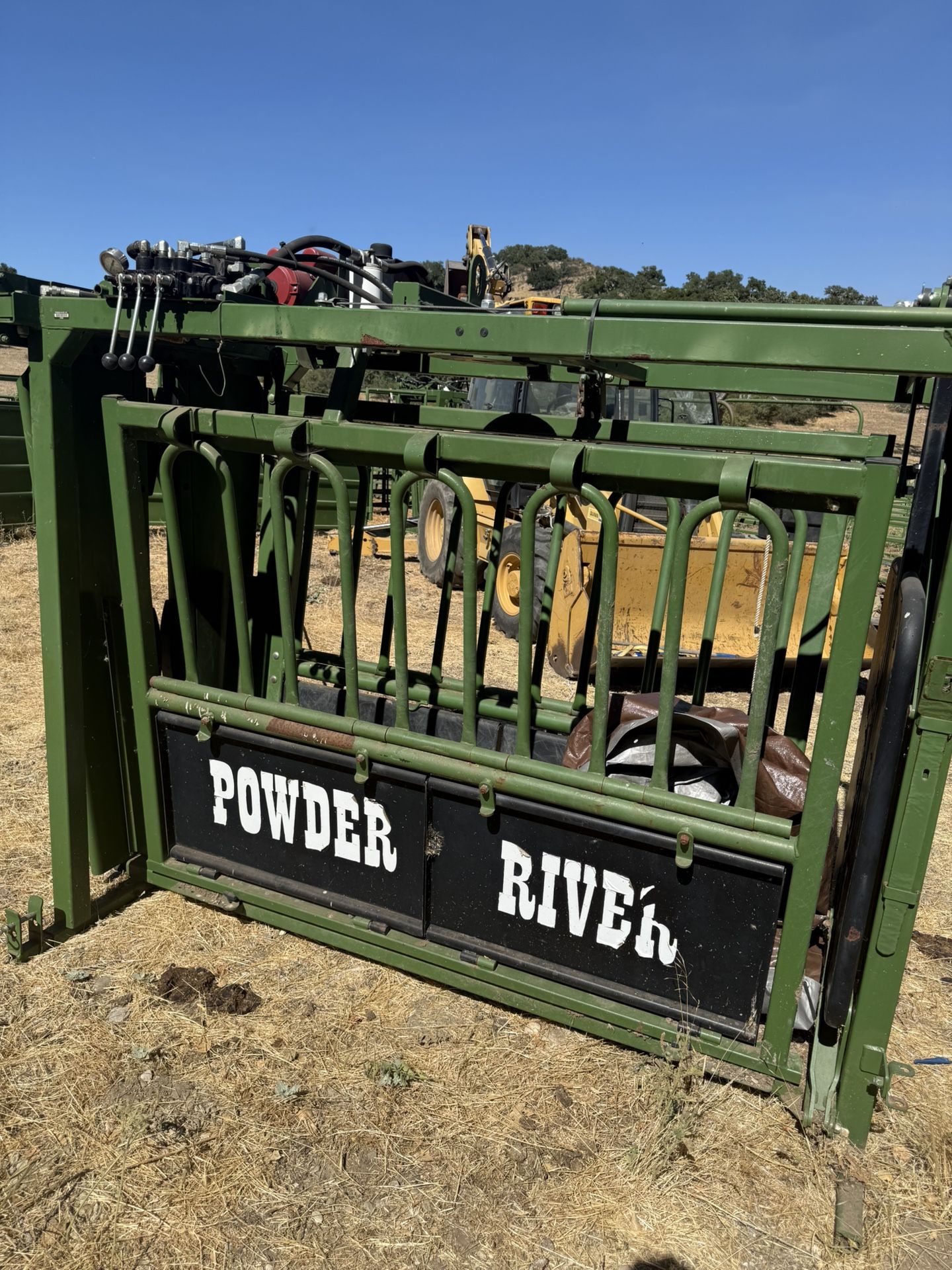 Hydraulic Powder River Cattle Chute