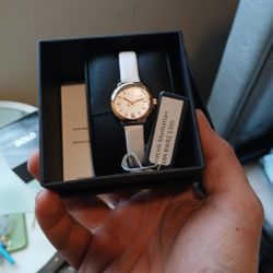 Icelink https://offerup.com/redirect/?o=V28uYW4= Watch Retail Is 395