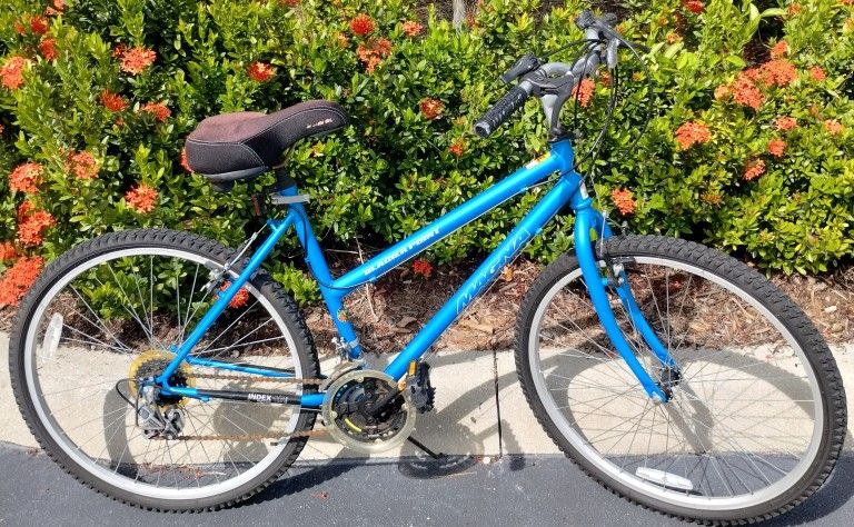 15 Speed Magna Glacier Point mountain bike.