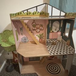 Kid craft Doll/barbie House And Items