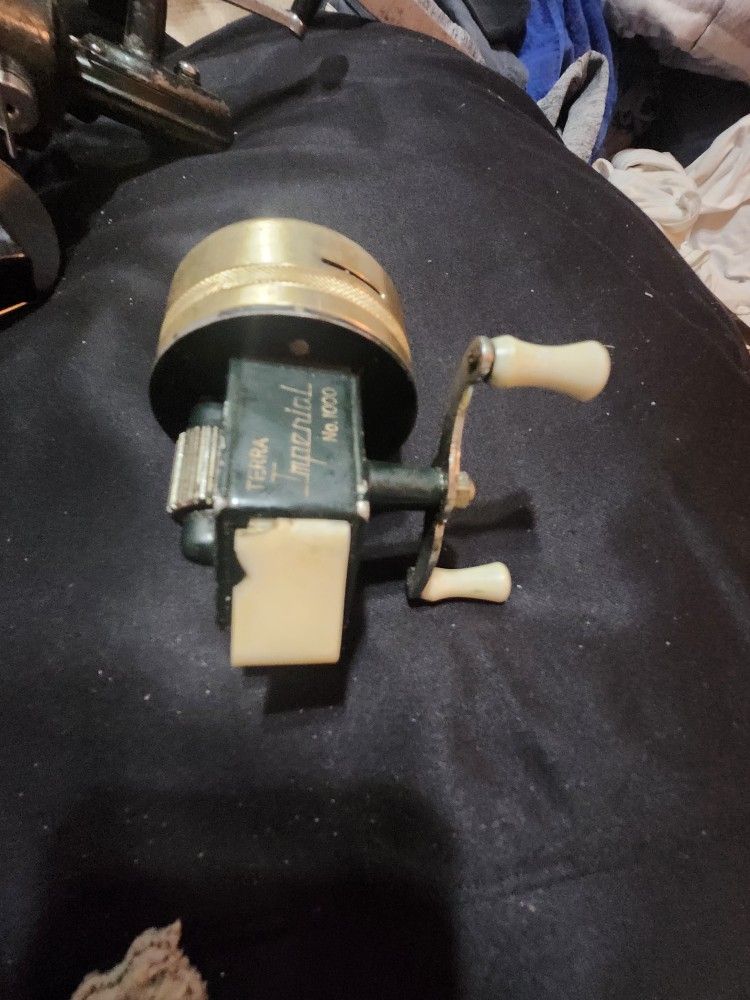 Terra Imperial 1000 Fishing Reel