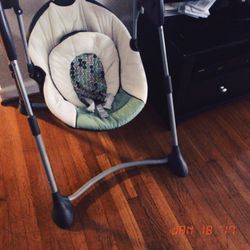 Graco baby swing