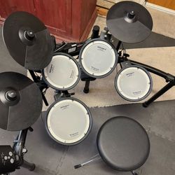 Roland TD-1DMK Dual Mesh Kit Drum Set