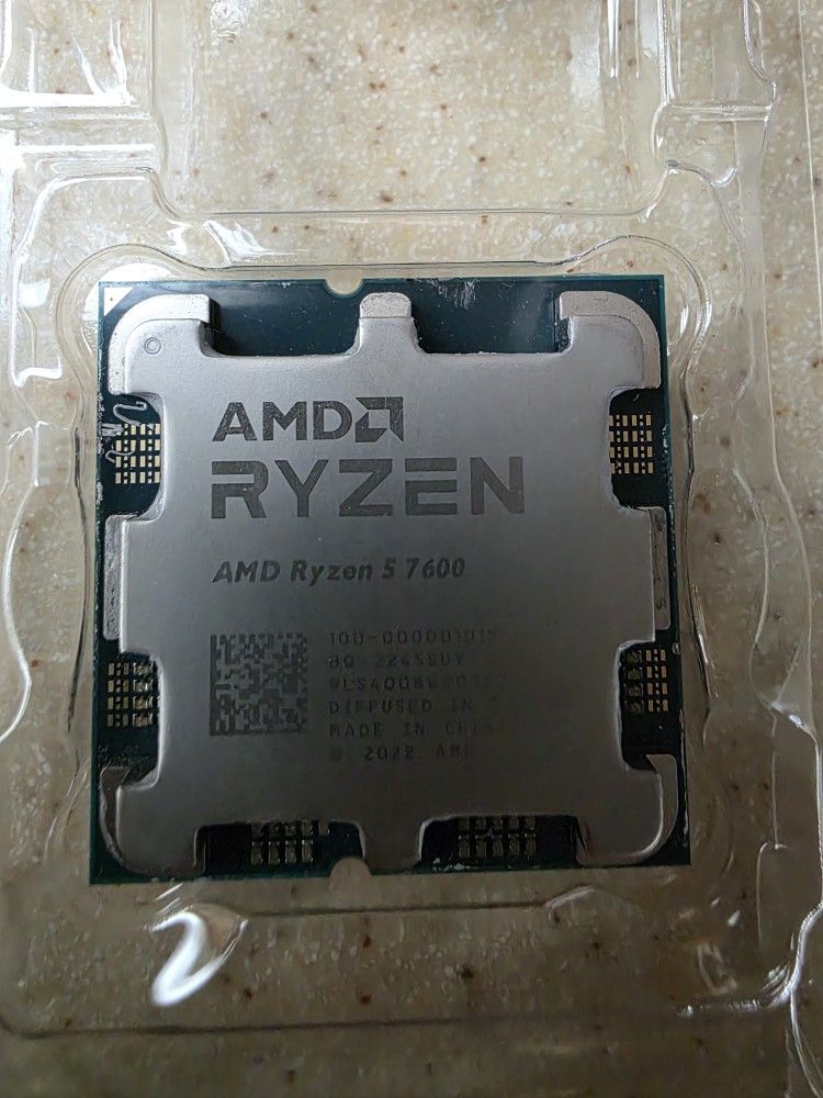 AMD Ryzen 5 7600 CPU ONLY