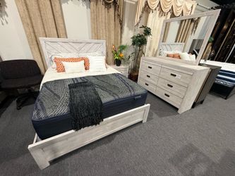 4 PC QUEEN BEDROOM SET