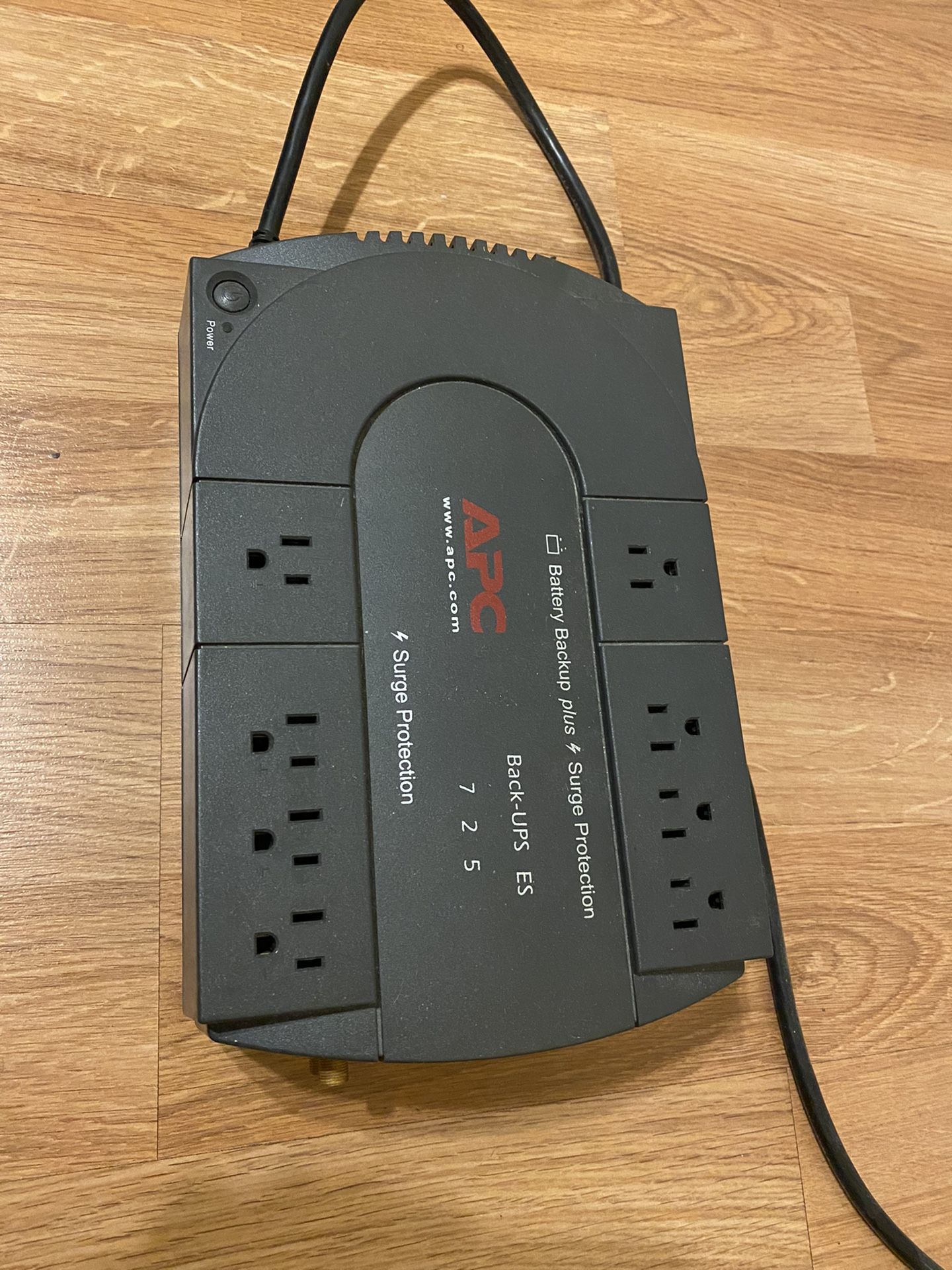 APC Back-UPS ES 725 BE725BB Battery Backup Plus Surge Protection SEE NOTES