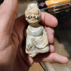 Vintage Old Grandma Pepper Shaker 