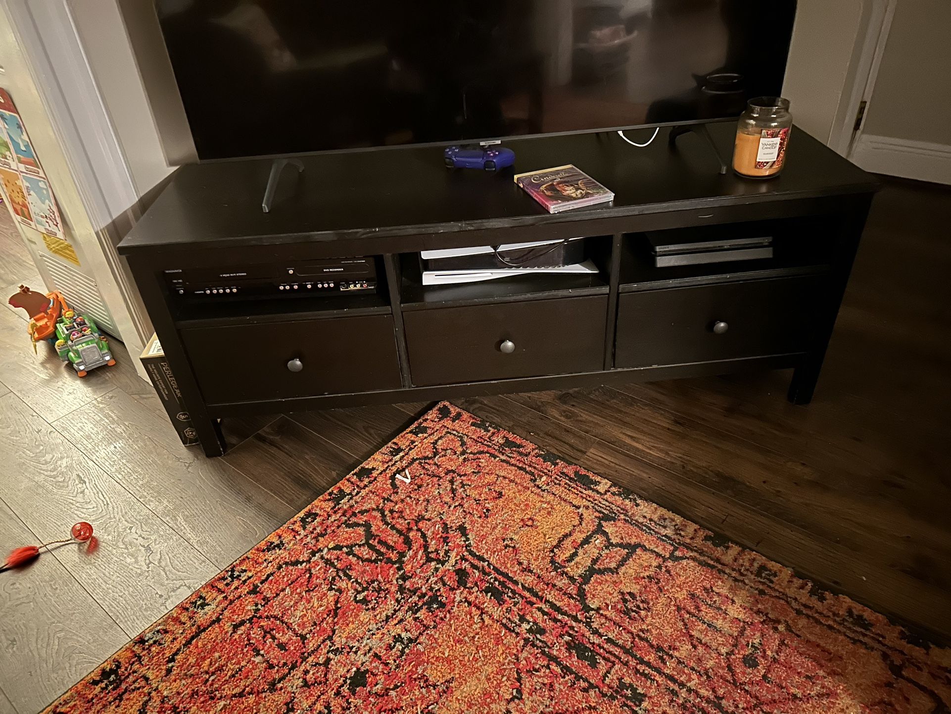 IKEA Hemnes TV Stand