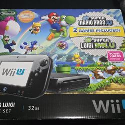 Nintendo Wii U Console Deluxe 