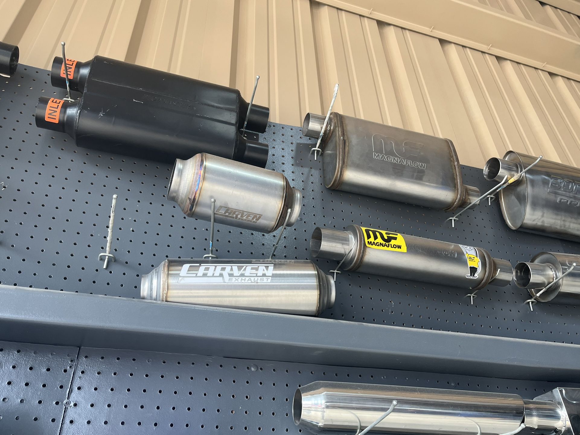 MOFLES, CATALYTIC CONVERTERS, ALINEACIÓN Y MAS for Sale in Houston, TX