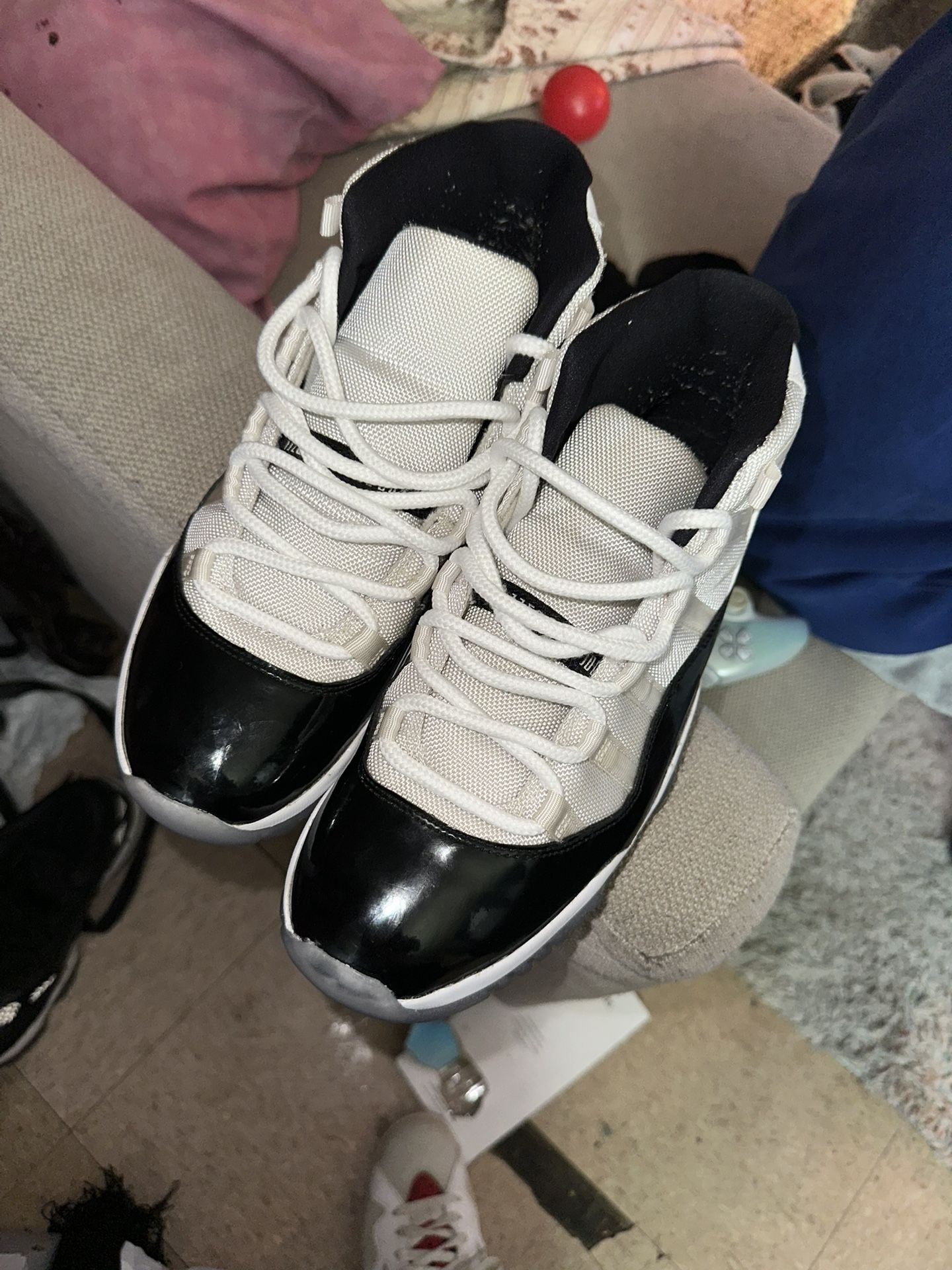 Size 9 2011 Pair