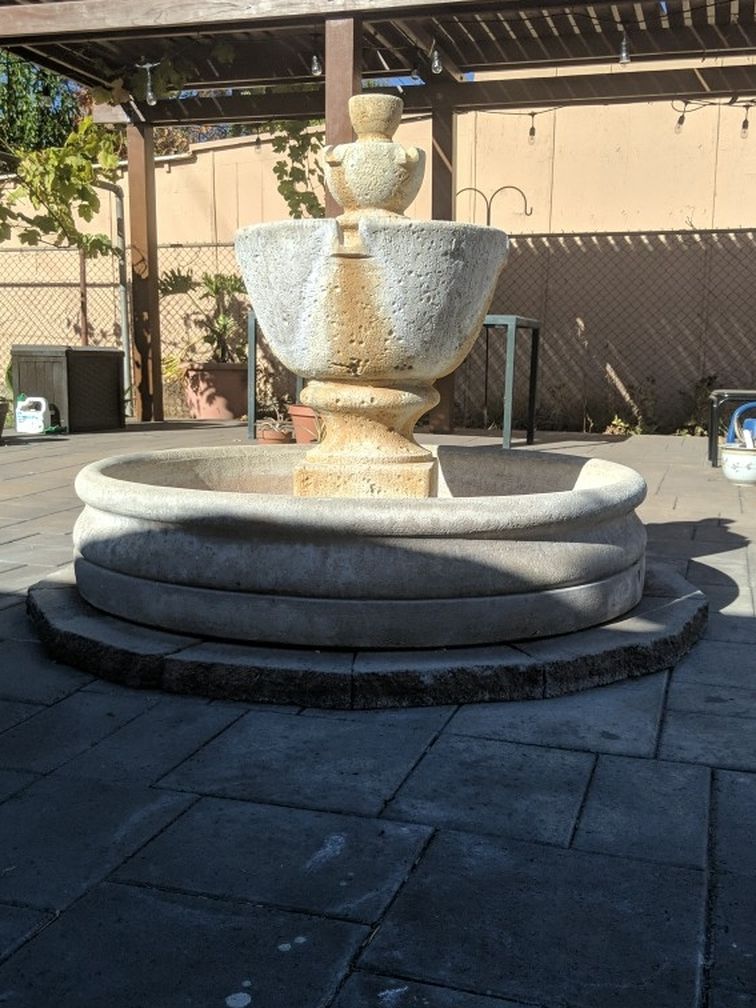 Al's Garden Tuscany Garden Fountain with 46" basin