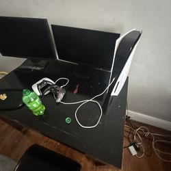 PlayStation 5 2 Controllers 