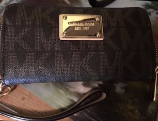 Authentic Michael kors wallet