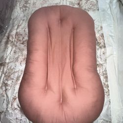 Snuggle Me Baby Lounger 