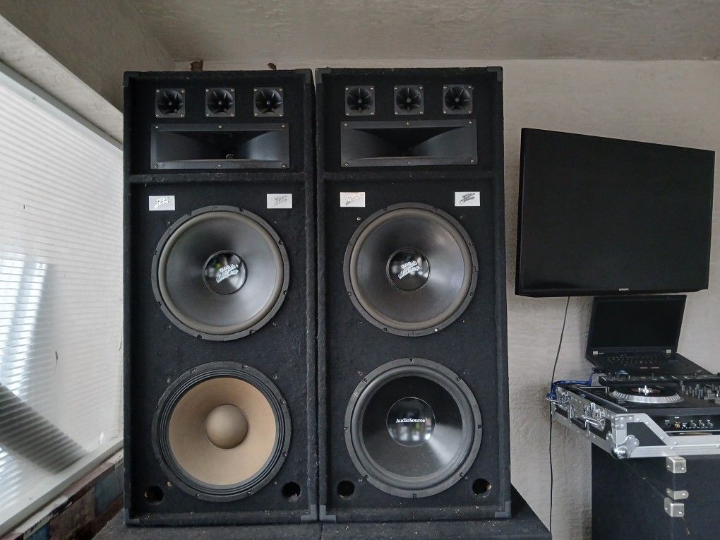 Dj System