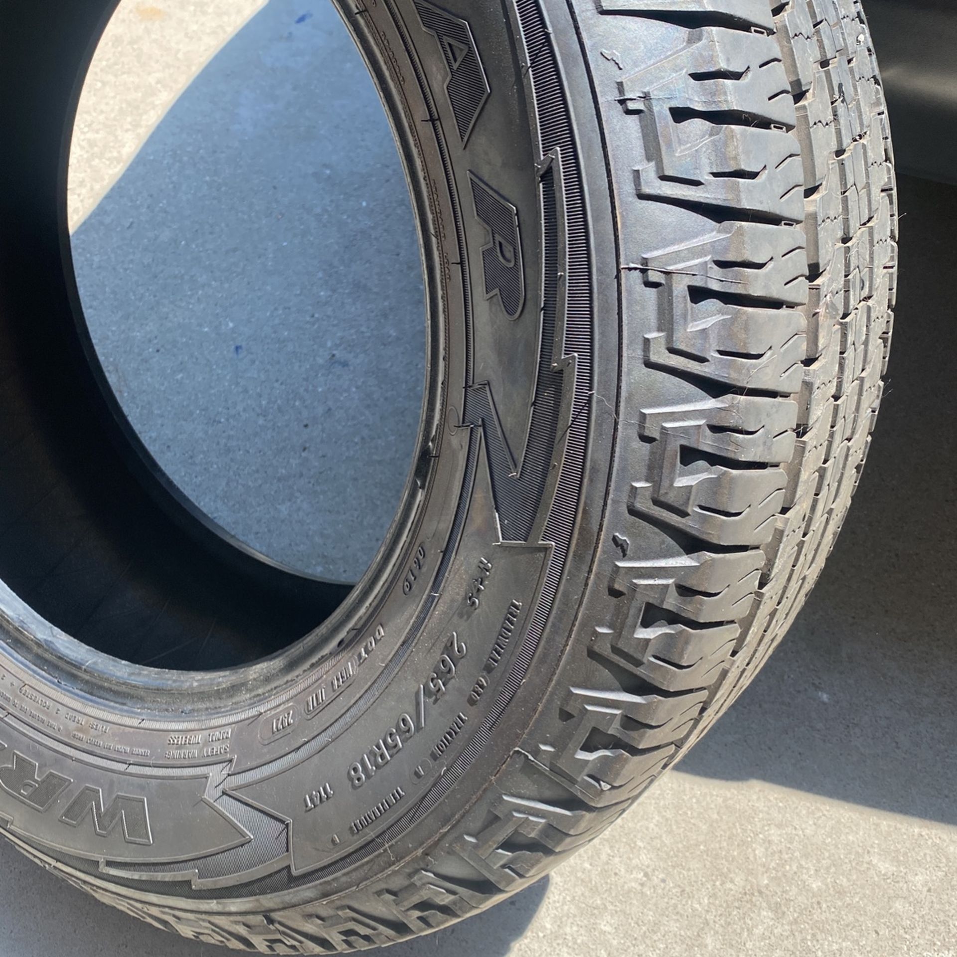 SUV tire