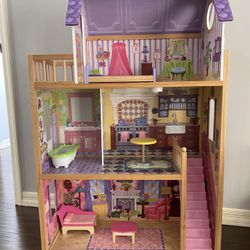 Doll House