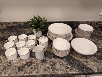 FARBERWARE ELEGANCE GOLD – 46 PIECE DINNERWARE SET ✨
