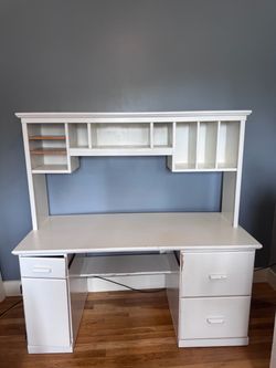 free vintage white desk