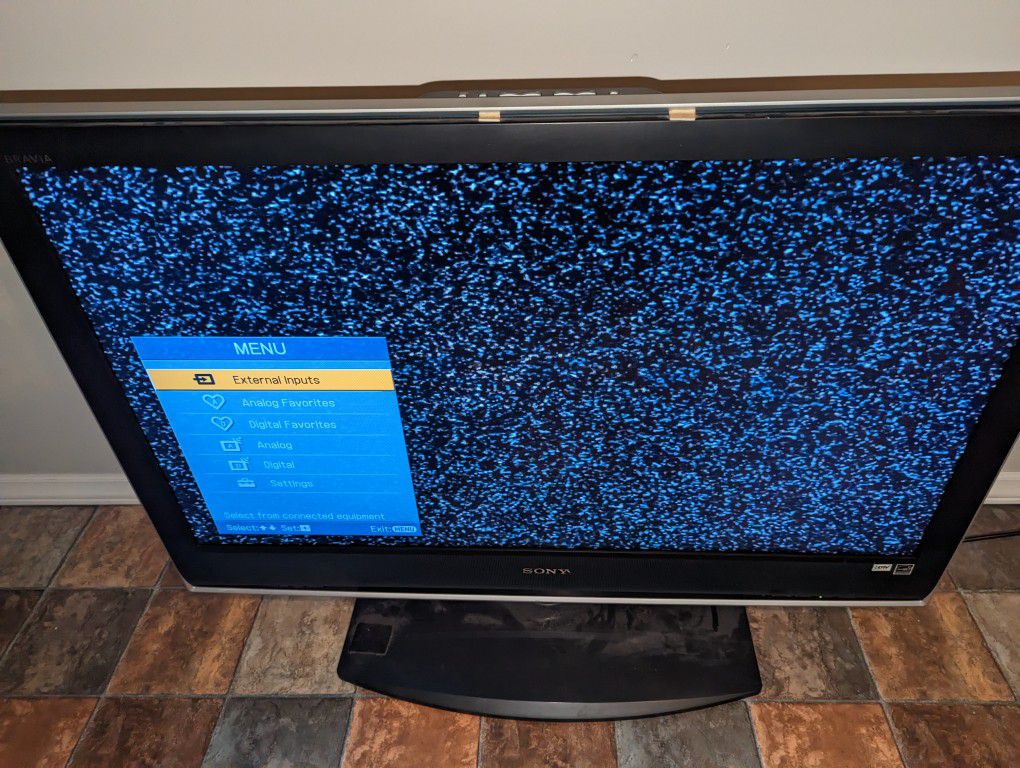 40 Inch Sony Flat Screen TV