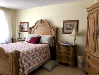 Italian style bedroom set