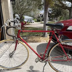Schwinn Le Tour IV  With Manual (negotiable)