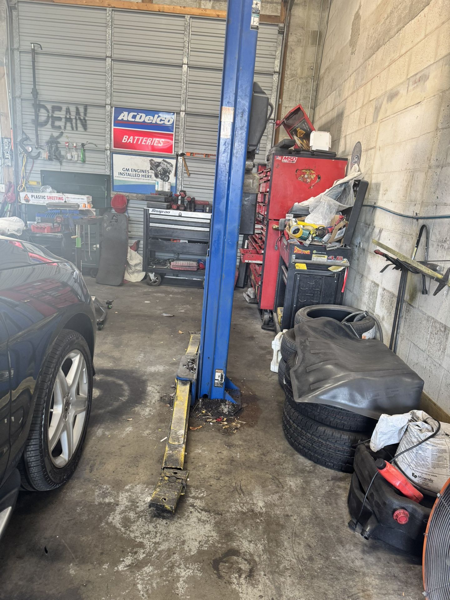 Rotary 10,000 Lift